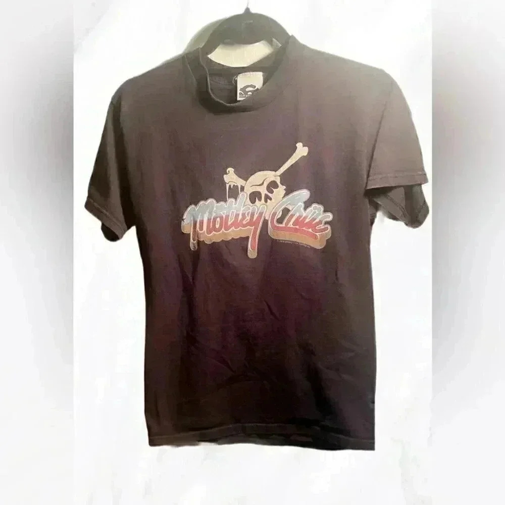 Vintage 2006 casual trendy black motley crue short sleeve rock band t-shirt S